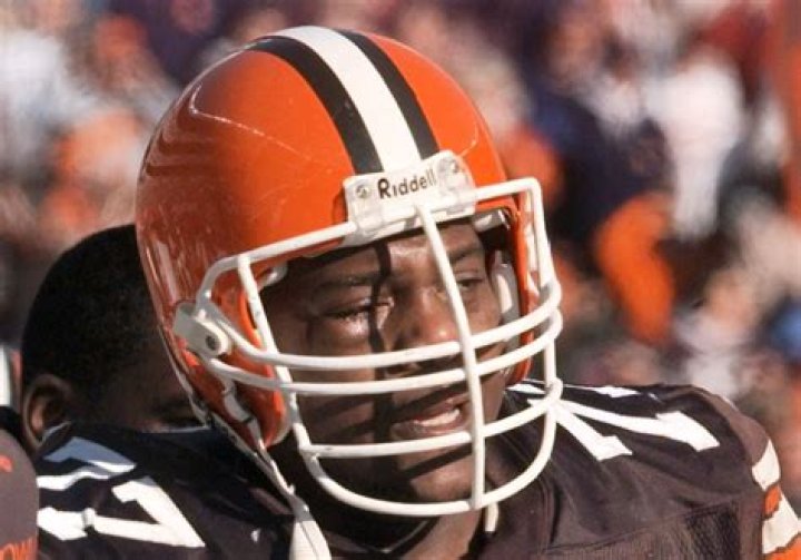 20 Tallest NFL Players in History