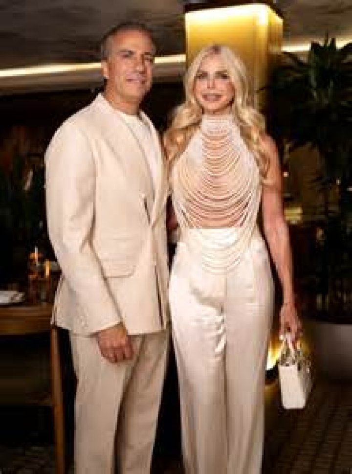 Alexia Nepola (Alexia Echevarria) Bio (Wiki) 