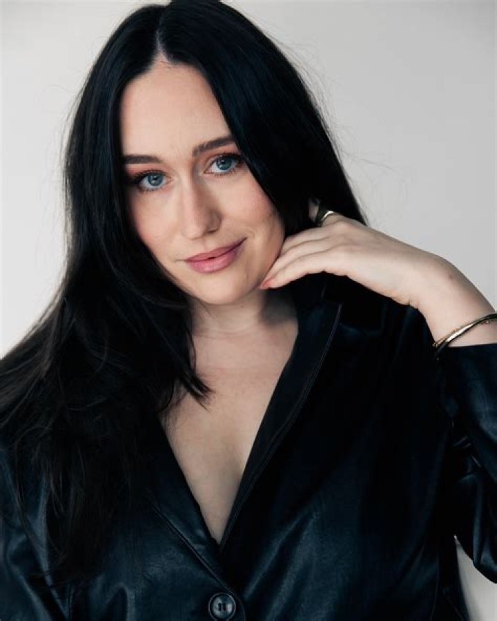 Amelia Burstyn Bio (Wiki) 