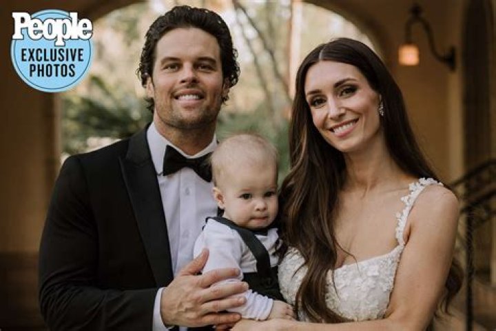 Astrid Loch and Kevin Wendt can’t wait to welcome their first baby!