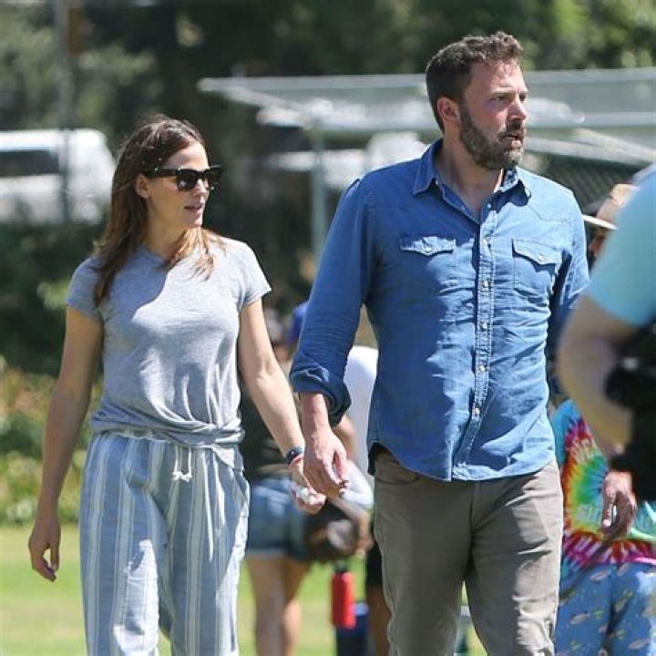 Ben Affleck accidently confirms Jennifer Garner pregnancy