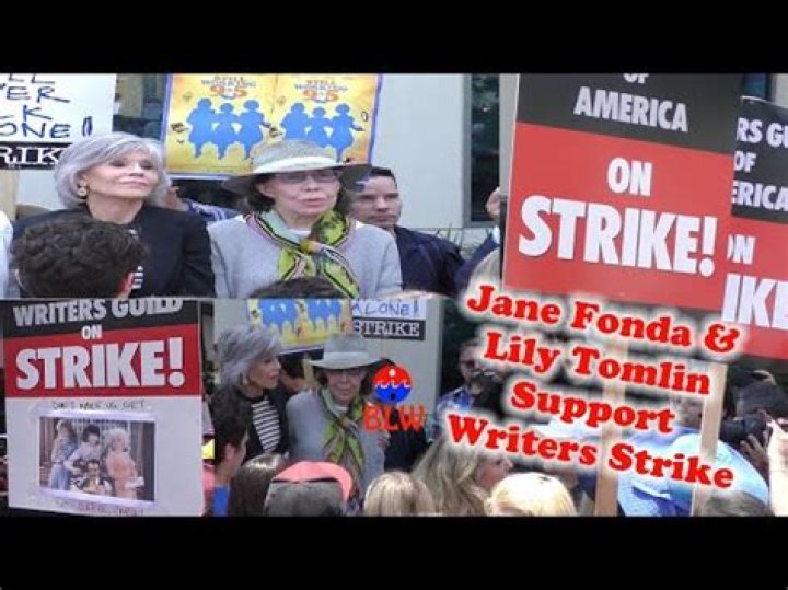 bitchy | Jane Fonda and Lily Tomlin support the WGA strike!