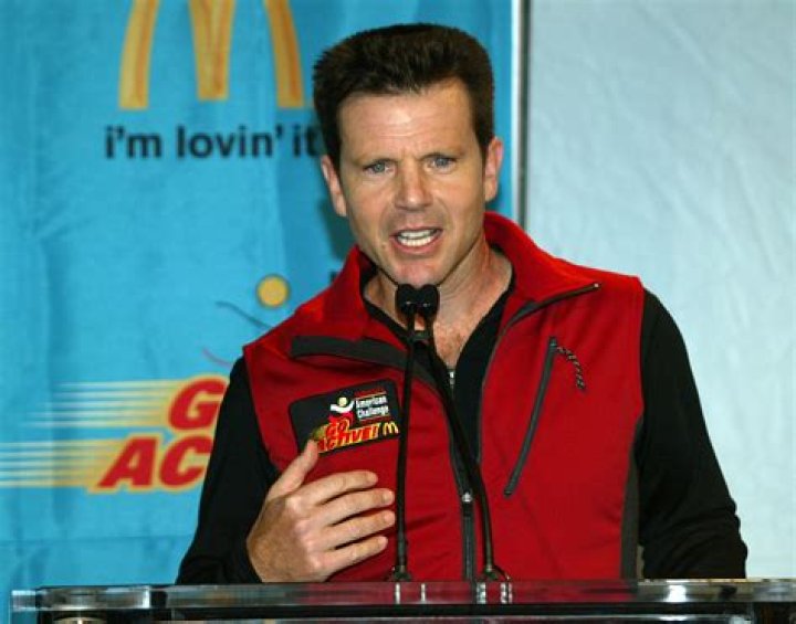 Bob Greene Net Worth - Wiki, Age, Weight and Height, Relationships, Family, and More