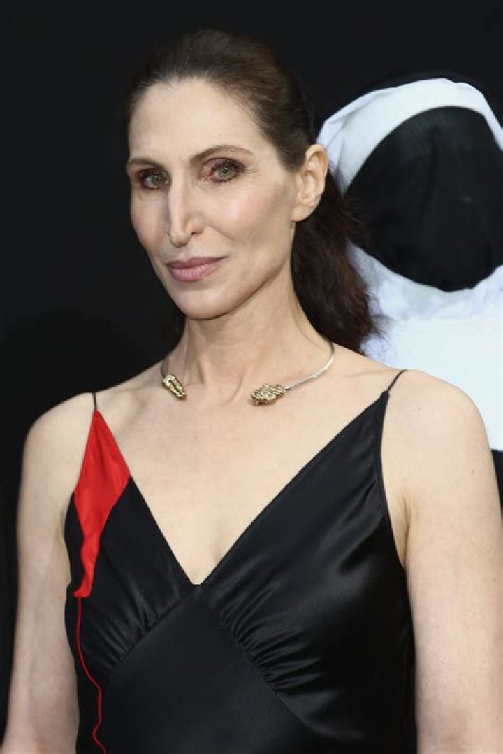 Bonnie Aarons Net Worth - Wiki, Age, Weight and Height, Relationships, Family, and More