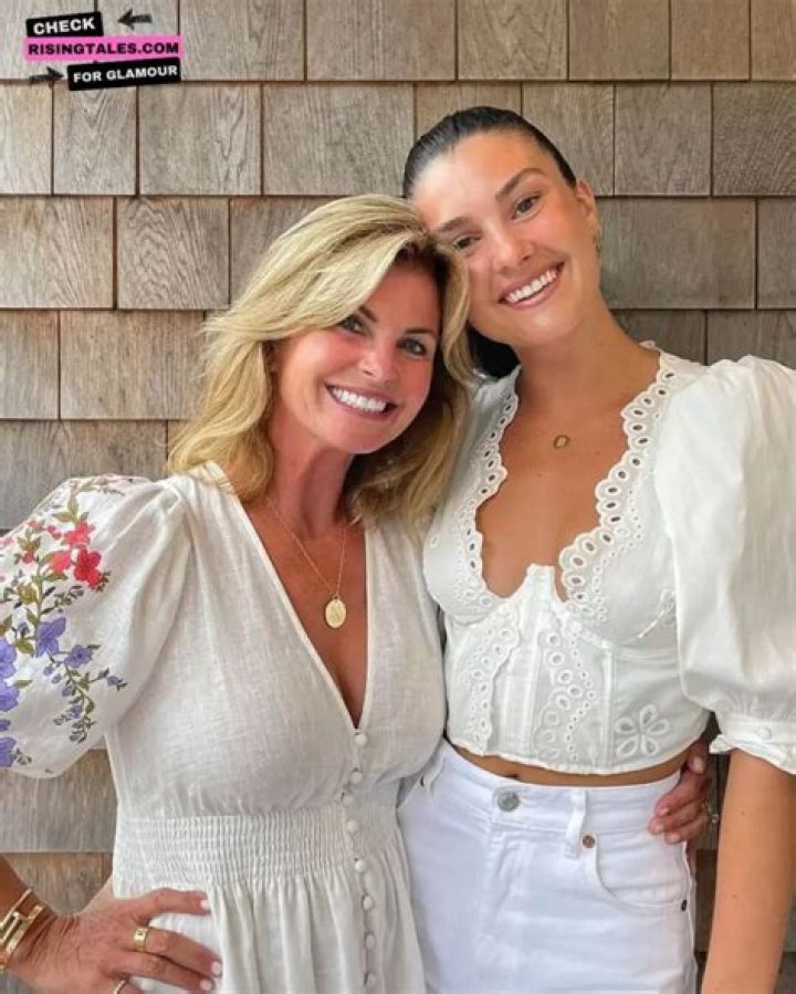 Brooke Sansone - Age, Family, Bio