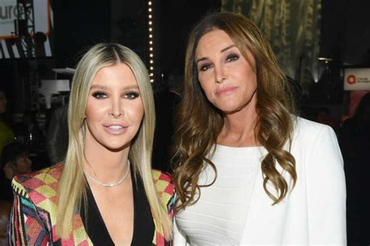 Caitlyn Jenner breaks down into tears on the show I’m a Celebrity…. Get Me Out of Here! Her lesbian partner Sophia Hutchins is worried!