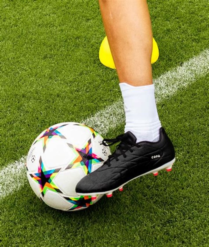 Can you wear firm ground cleats on turf?