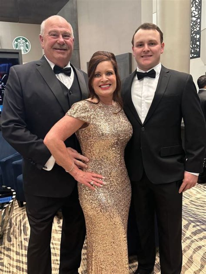 Casey Biggs Bio (Wiki) 