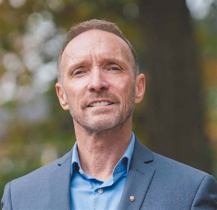 Dave Coulter - Age, Family, Bio