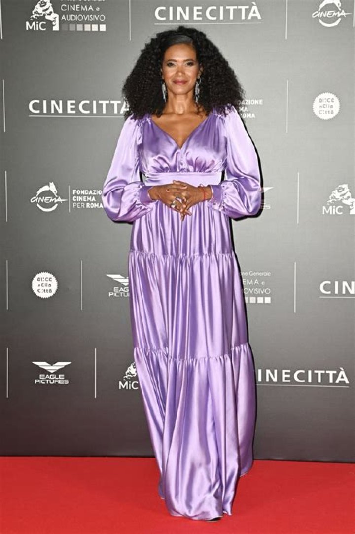 Denny Mendez Bio (Wiki) 