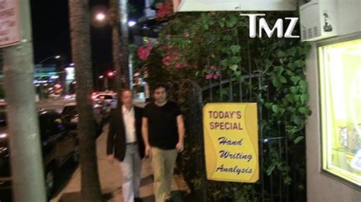 Dina Lohan got wasted at Outback Steakhouse & drunkenly did a hit-and-run