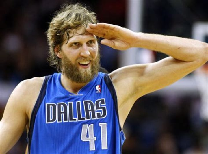Dirk Nowitzki Bio (Wiki) 