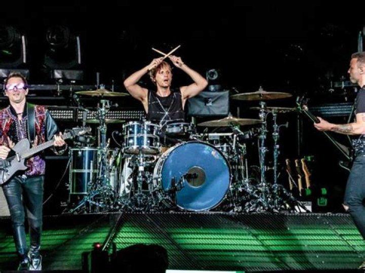 Dominic Howard Net Worth: Lifestyle, Music & Career