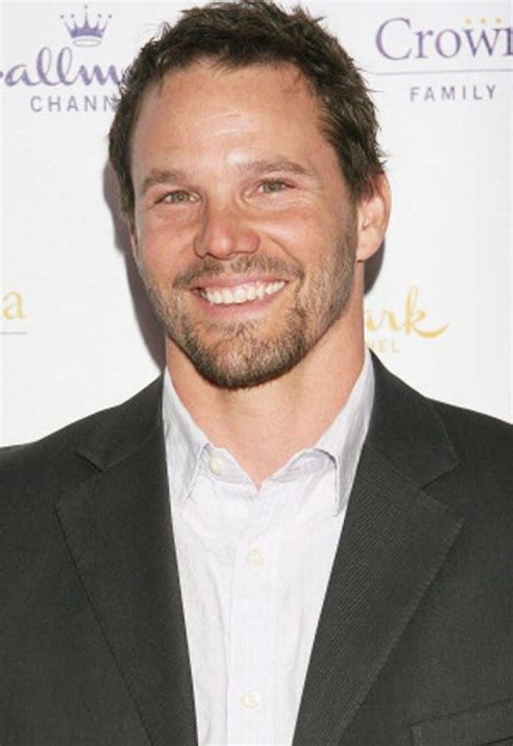 Dylan Bruno - Age, Family, Bio