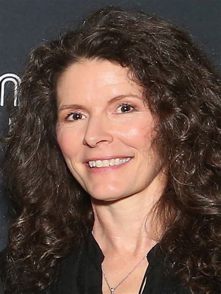Edie Brickell Bio (Wiki) 