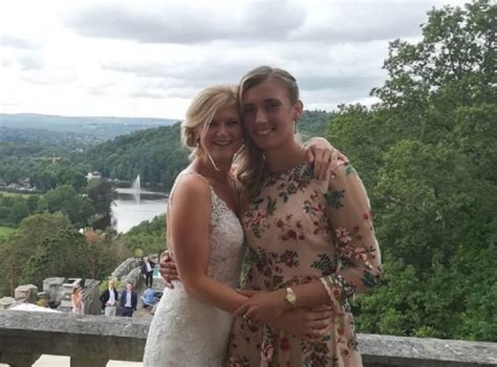 Elise Mertens Parents: Meet Liliane, Guido Mertens And Siblings