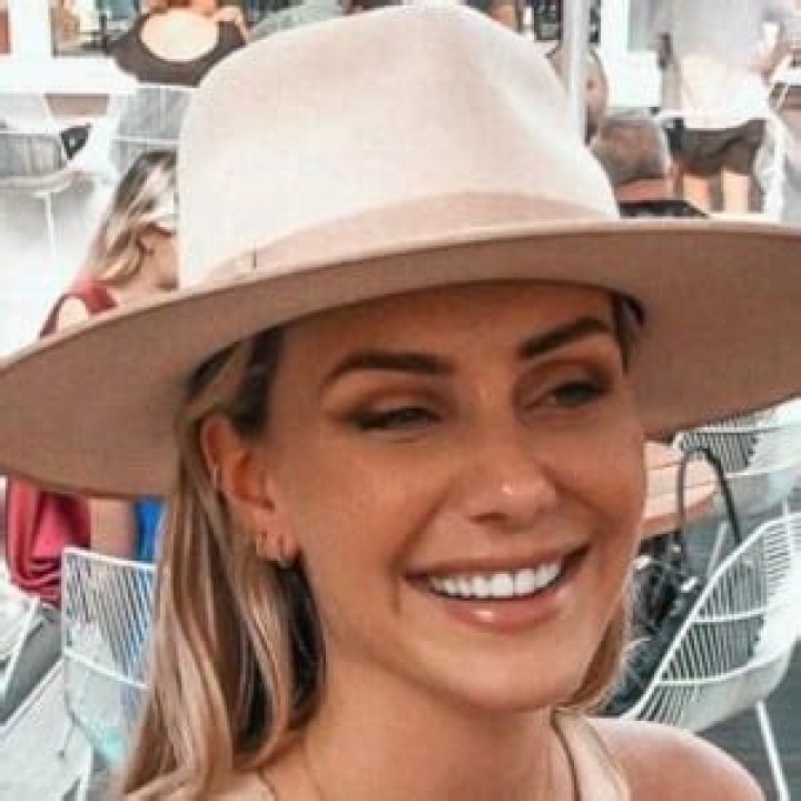 Florence Alexandra - Age, Family, Bio