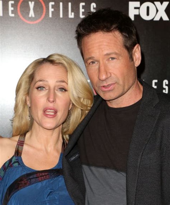 Gillian Anderson on ’90s strife with David Duchovny: ‘it’s very moist in Vancouver’
