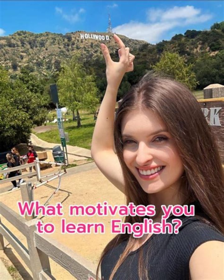 Giovana Gogola - Age, Family, Bio