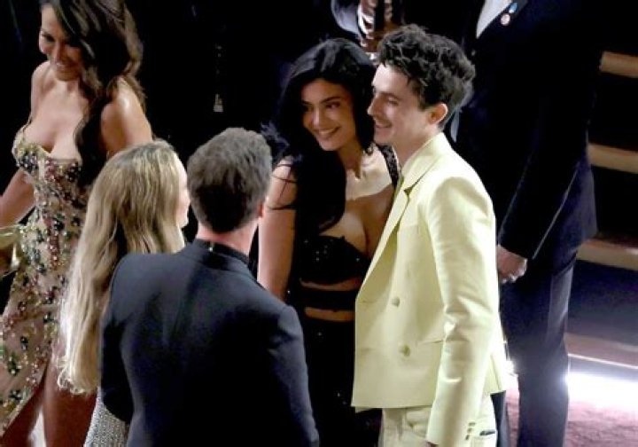 Harry Styles openly dating Kendall Jenner, but he refuses to appear on ‘KUWTK’