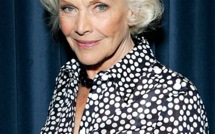 Honor Blackman Net Worth - Wiki, Age, Weight and Height, Relationships, Family, and More
