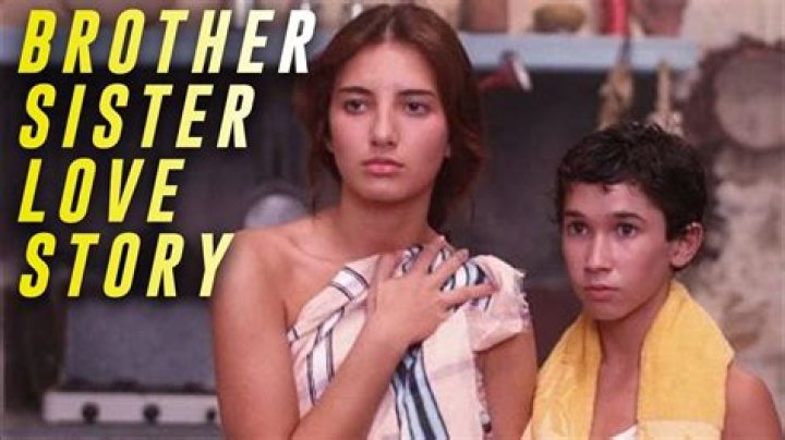 How Many Brother And Sister Does She Have?