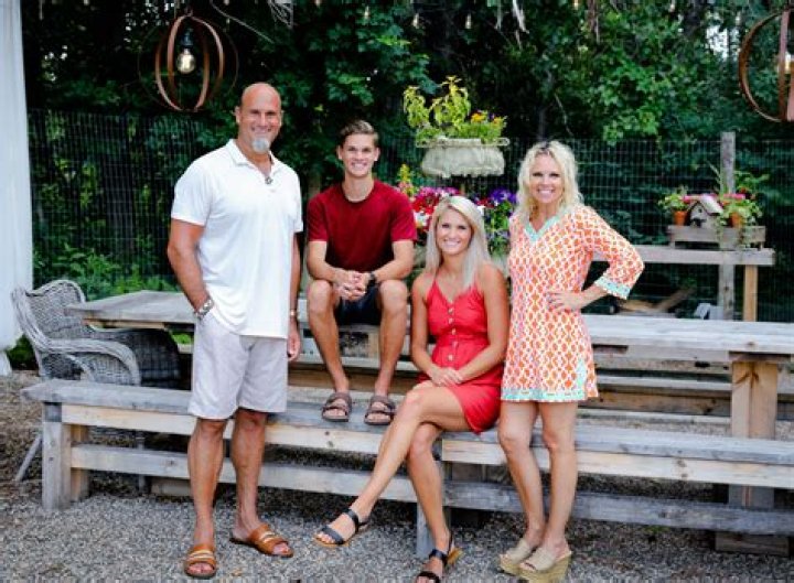 Is Pete Najarian married?