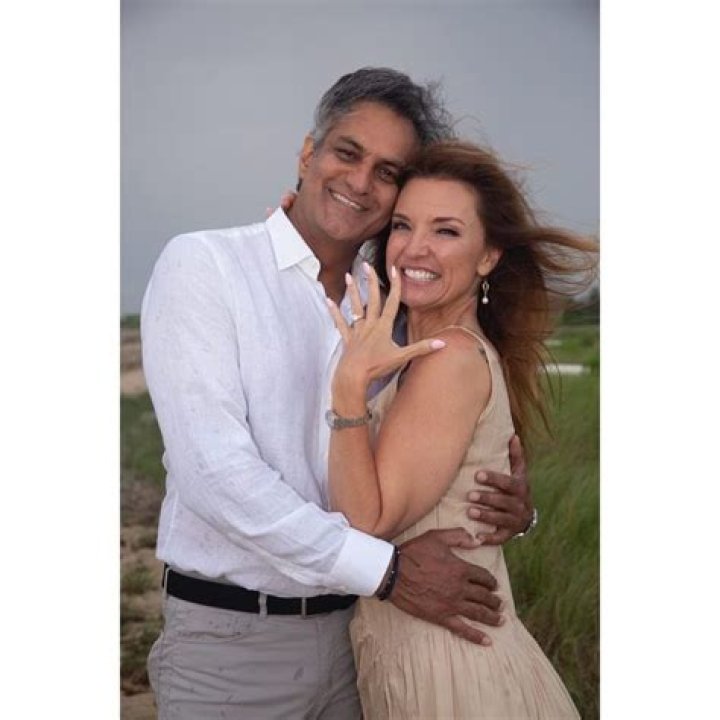 Jared Harris of ‘Mad Men’ is engaged to long term girlfriend Allegra Riggio