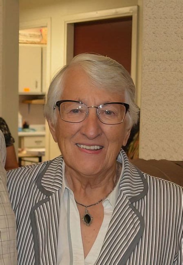 Jeanne Marie Schram Bio (Wiki) 