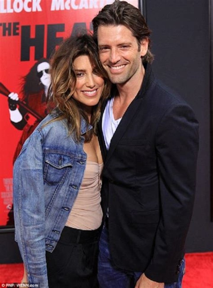 Jennifer Esposito! Successful in her career but always in news due to her on again/off again relationship!