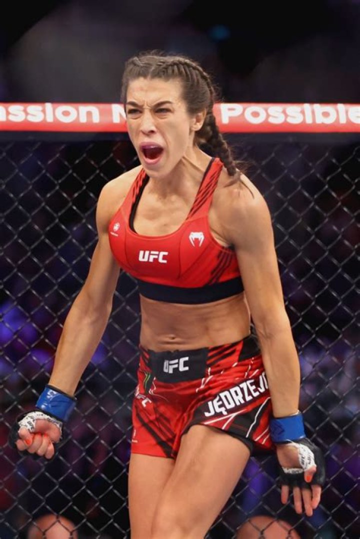 Joanna Jedrzejczyk Net Worth - Wiki, Age, Weight and Height, Relationships, Family, and More