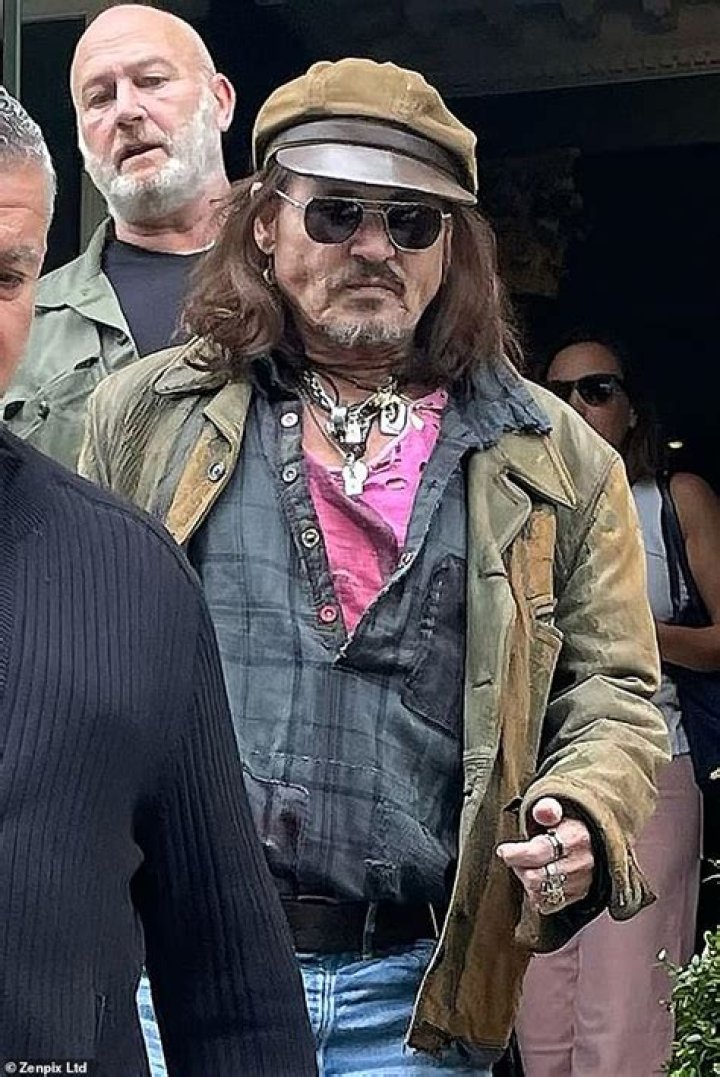 Johnny Depp shows off his new, blonde hair in London: unflattering or hot?