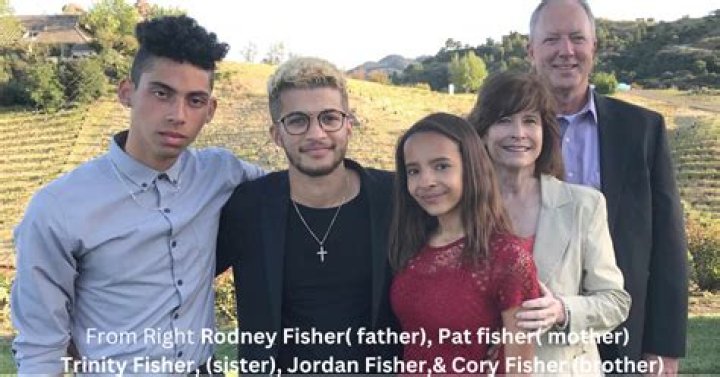 Jordan Fisher - Age, Family, Bio