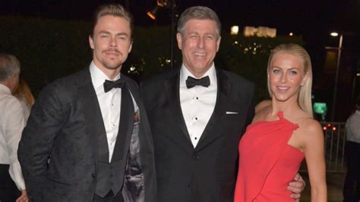 Julianne Hough’s niece claims Aunt Julianne hooked up with Leonardo DiCaprio