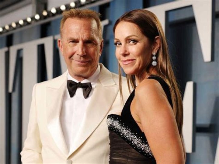 Kevin Costner was ‘blindsided’ by his wife’s divorce filing, ‘he would take her back’