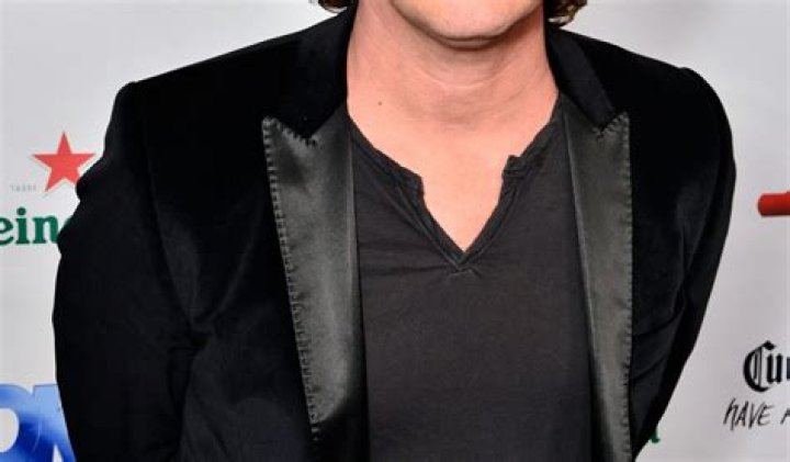 Kevin Martin Bio (Wiki) 