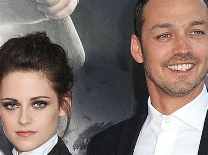 Kristen Stewart tried to get back with Rupert Sanders, but he rejected her?