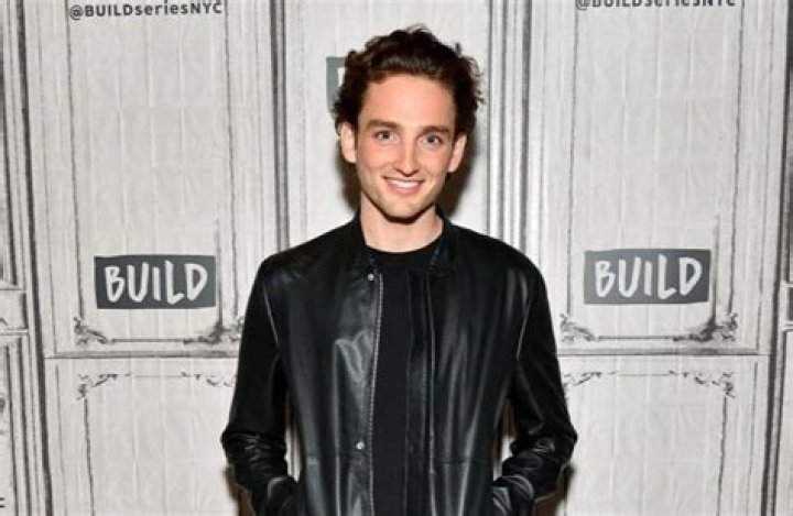 Laurie Davidson Bio (Wiki) 