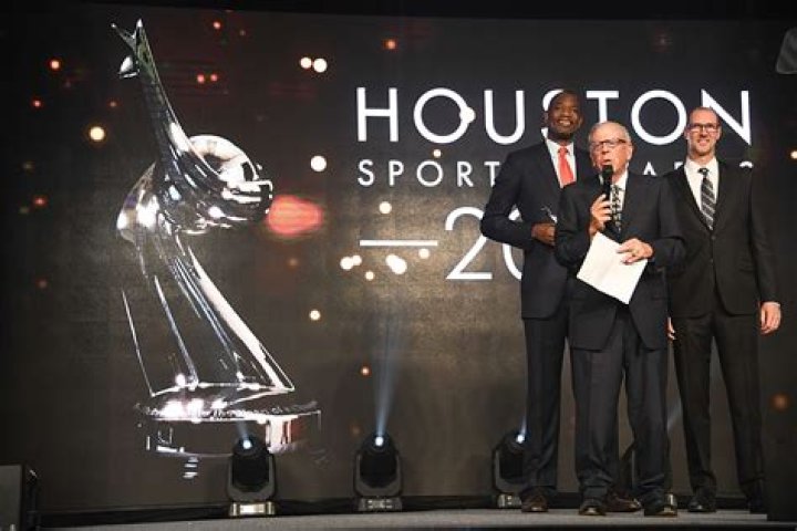 Leslie Alexander Net Worth - Wiki, Age, Weight and Height, Relationships, Family, and More