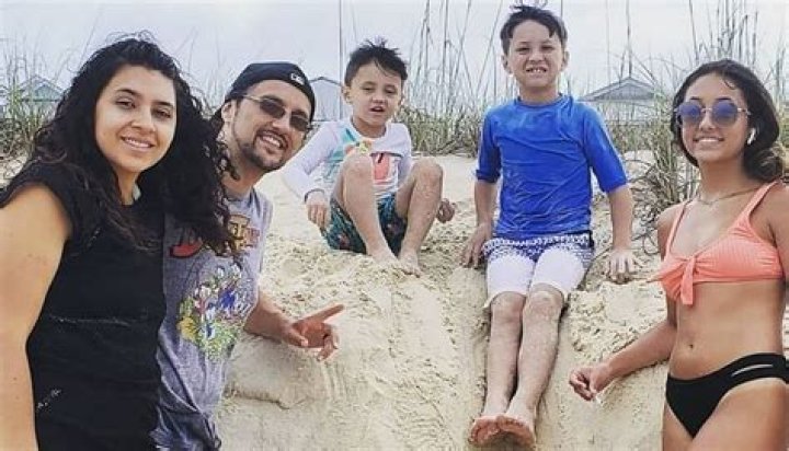 Lex Lu - Age, Family, Bio