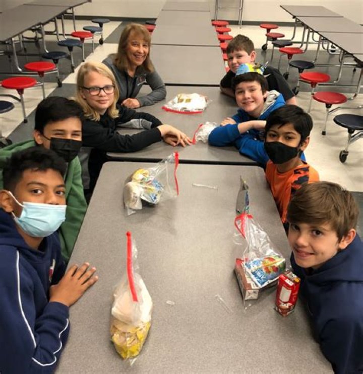 ‘Lufkin Road Middle’ School Principal, Karen Sinders, dies at school