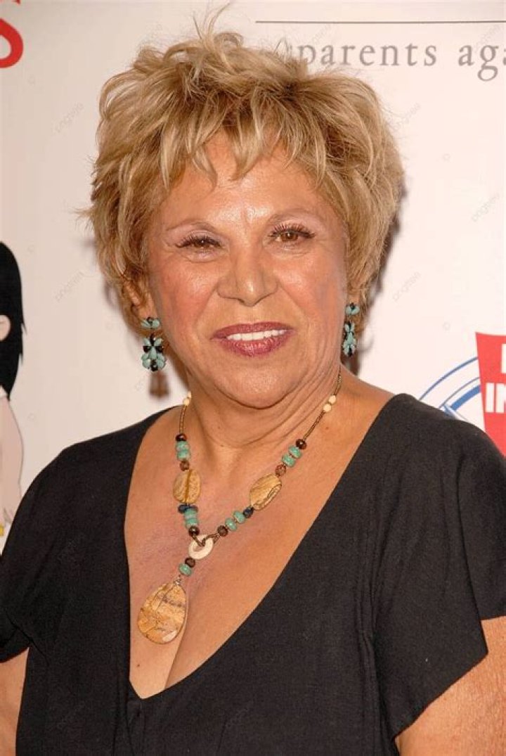 Lupe Ontiveros - Trivia, Family, Bio