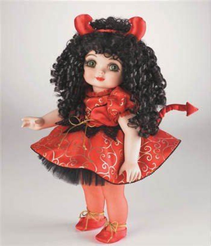 Marie Osmond to live alone with children and sickeningly cute dolls