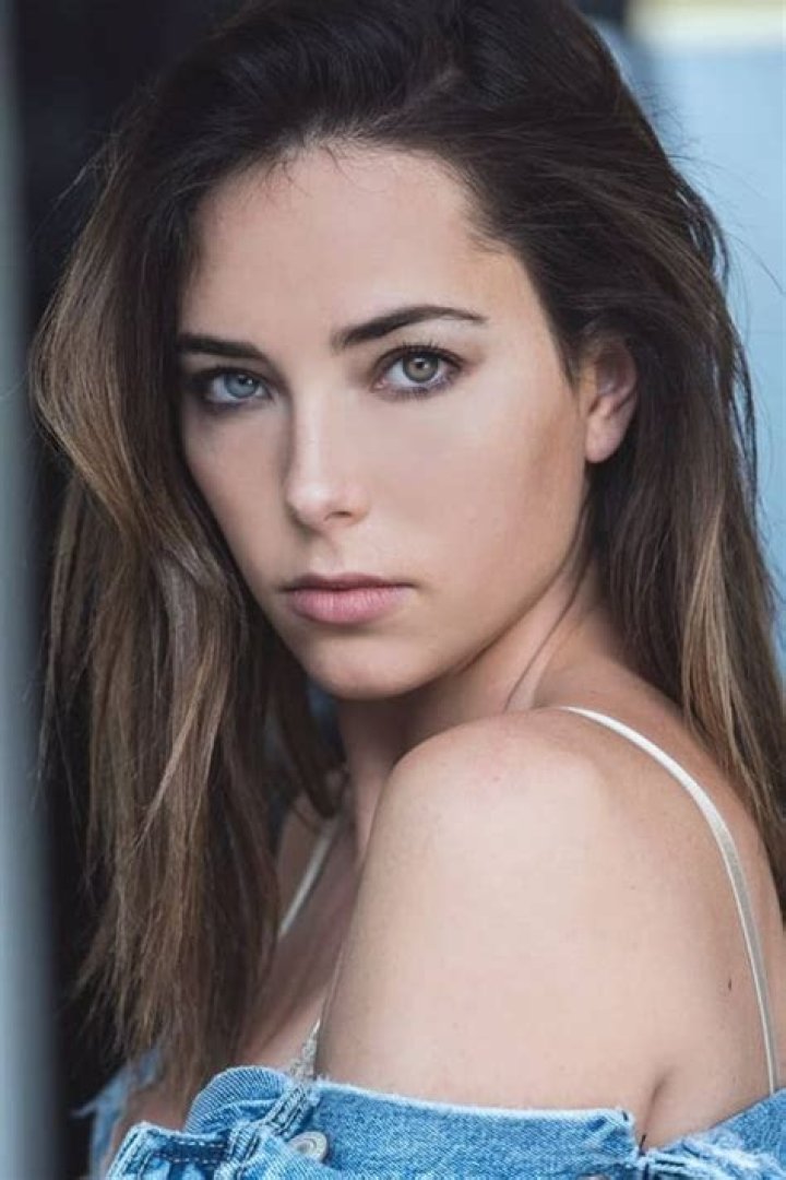 Mariel Molino Bio (Wiki) 