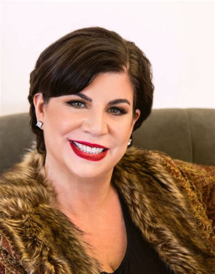 Melanie Moat Bio (Wiki) 