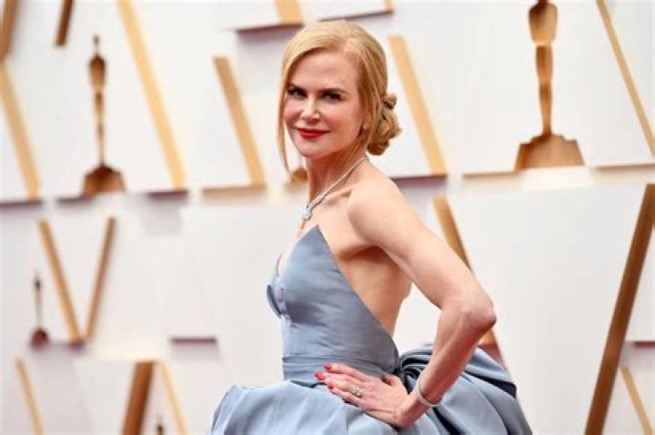 Nicole Kidman Net Worth: Film Salary & Lifestyle