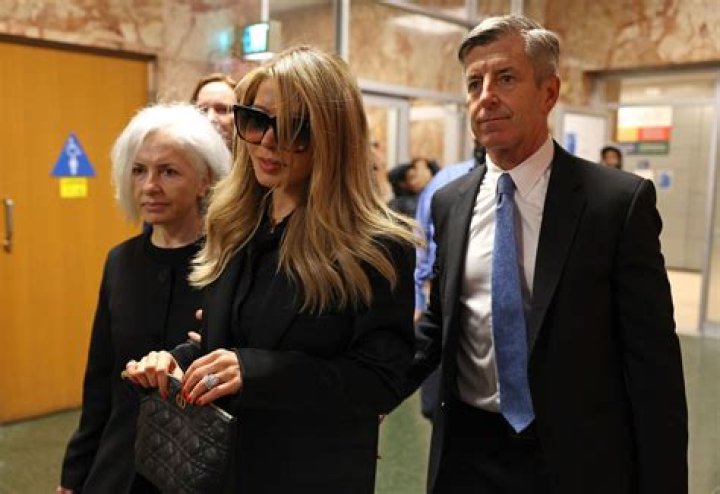 Nima Momeni Sister Khazar Momeni – Age Husband And Parents