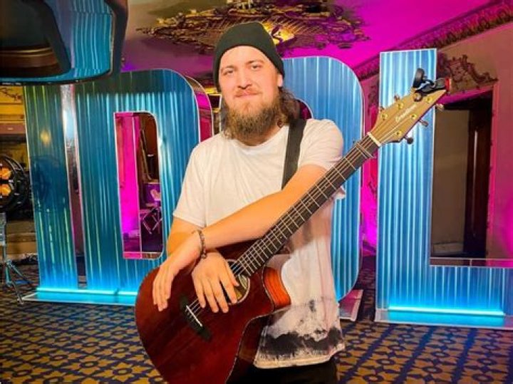 Oliver Steele Height, Weight, Net Worth, Age, Birthday, Wikipedia, Who, Instagram, Biography