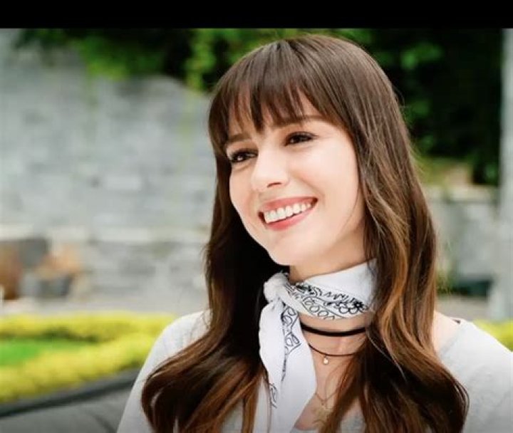 Ozge Gurel Bio (Wiki) 