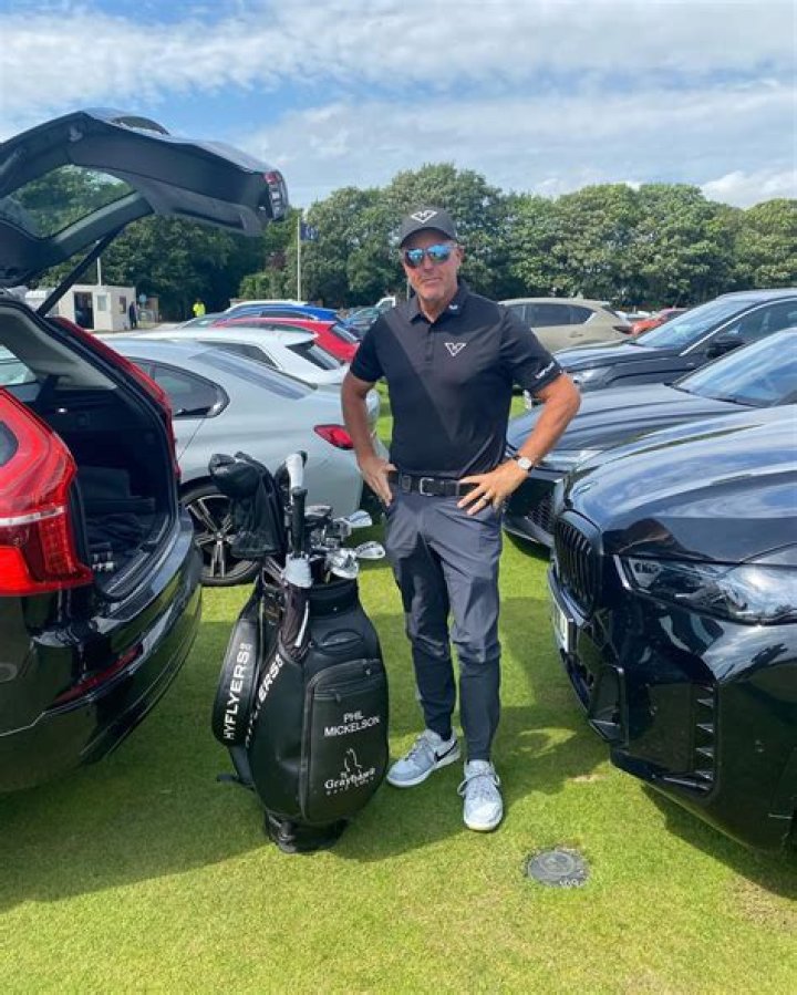 Phil Mickelson Bio (Wiki) 